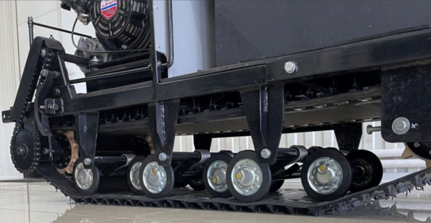 Мотобуксировщик ЕНОТ 4М в Северске