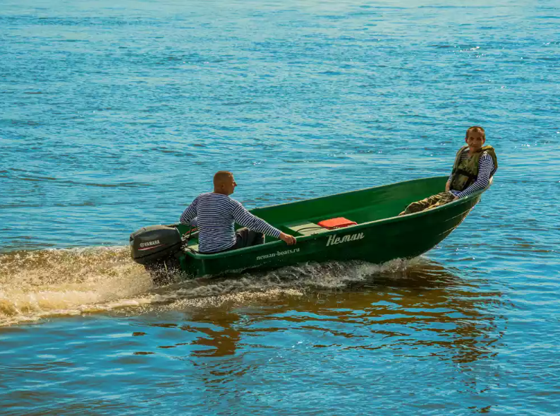 Стеклопластиковая лодка Neman-340 (тримаран) в Северске