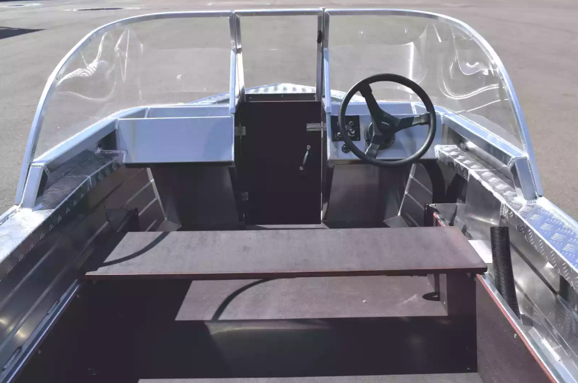 Алюминиевая лодка Wyatboat-390 DCM в Северске