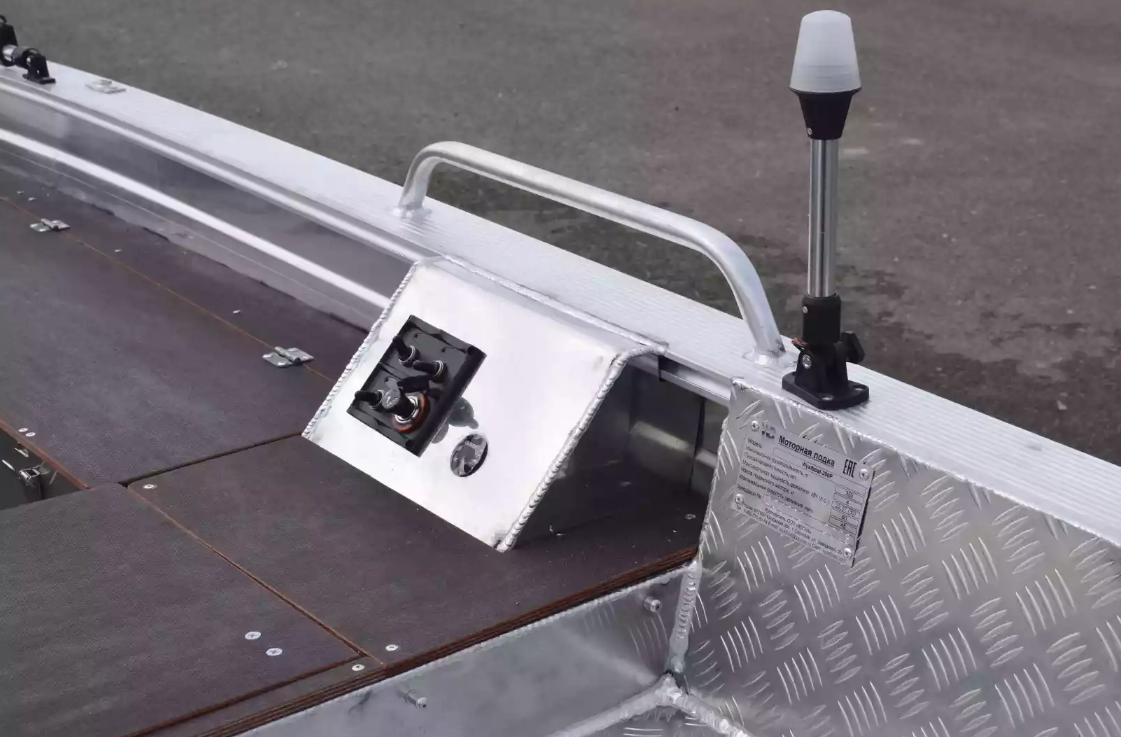 Алюминиевая лодка Wyatboat-390РМ в Северске
