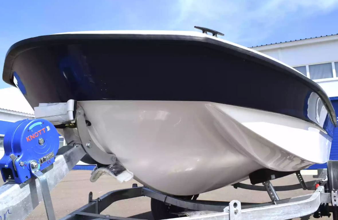 Стеклопластиковая лодка Wyatboat 430 тримаран в Северске