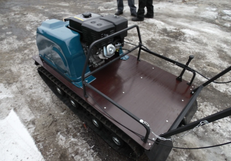 Мотобуксировщик AhtaR LR13 с реверс-вариатором Буран (задний ход) в Северске