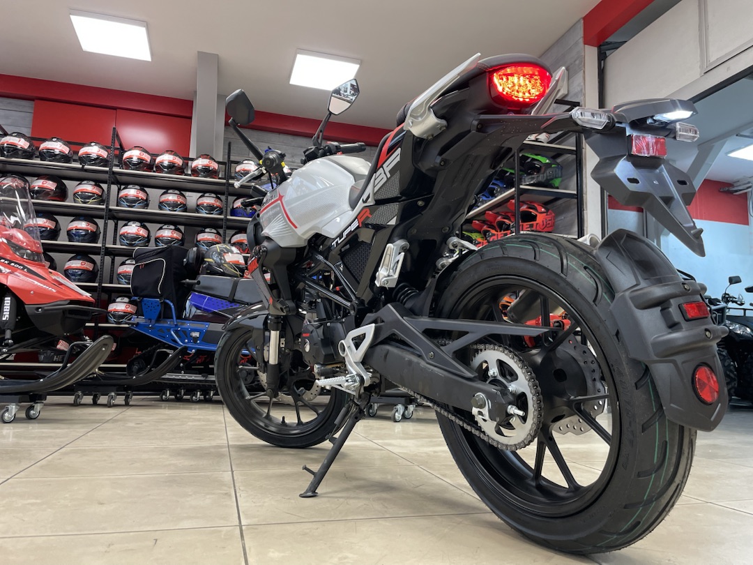 Мопед PROMAX CB150R (49) в Северске