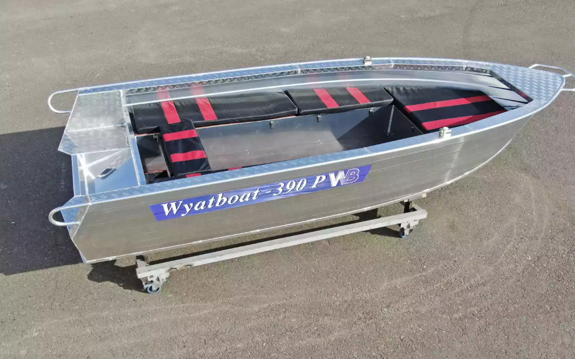 Алюминиевая лодка Wyatboat-390РМ увеличенный борт в Северске