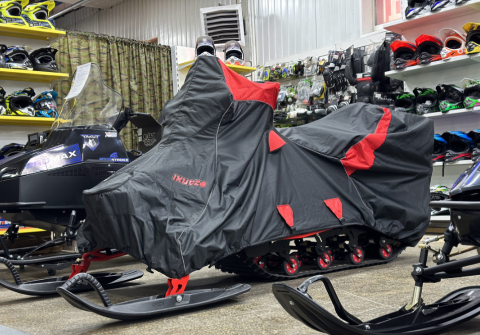 Чехол транспорт. снегохода IKUDZO HUNTER черно-красный Оксфорд ПРЕМИУМ качества с лого IKUDZO в Северске