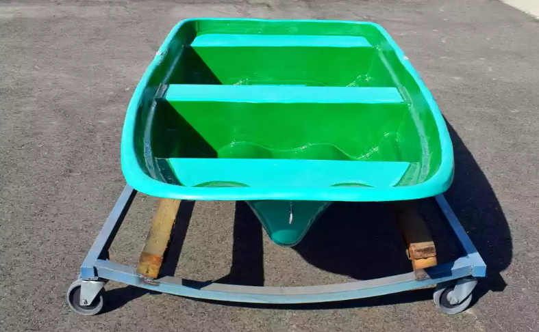 Стеклопластиковая лодка Старт (тримаран) в Северске