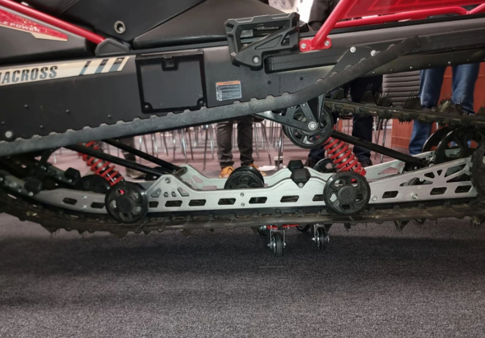 Снегоход AODES Siberiacross 1000 WT 508mm LCD 6.8 в Северске