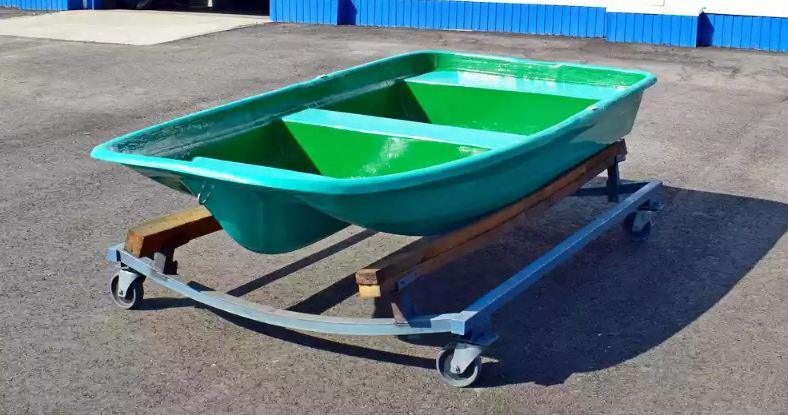 Стеклопластиковая лодка Старт (тримаран) в Северске