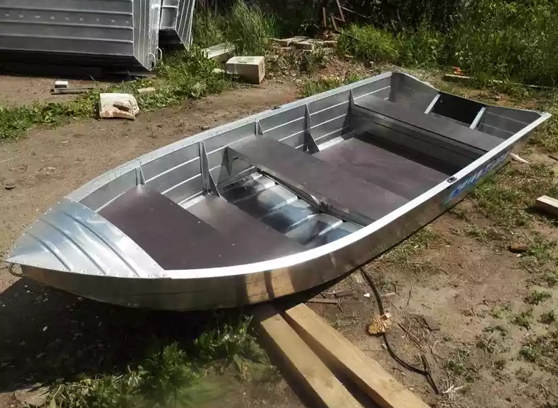 Алюминиевая лодка Вятка-Профи 37 в Северске