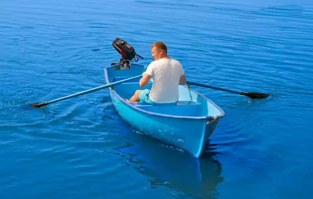 Стеклопластиковая лодка Омуль в Северске