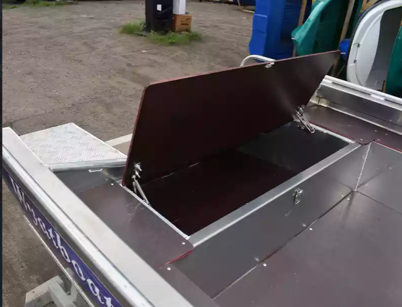 Алюминиевая лодка  Wyatboat-430 Master в Северске