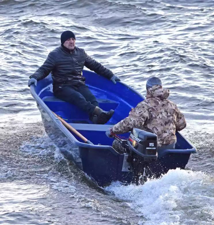 Стеклопластиковая лодка Neman-340 (тримаран) в Северске
