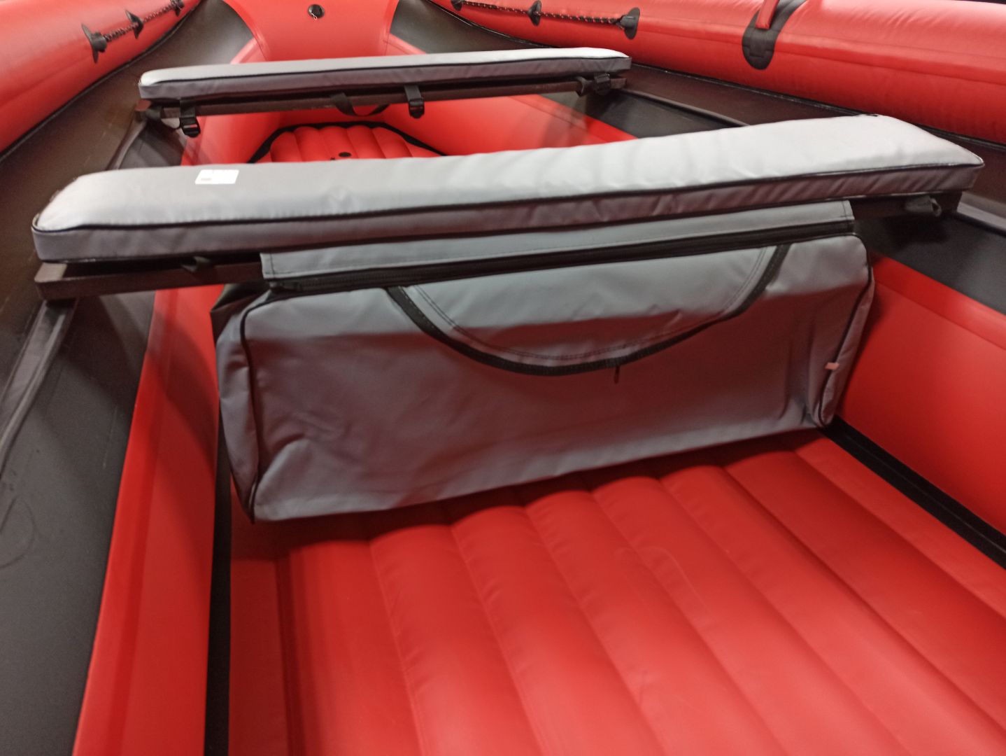 КОМПЛЕКТ МЯГКИХ НАКЛАДОК С СУМКОЙ ДЛЯ ЛОДОК 90Х20 СЕРЫЙ в Северске