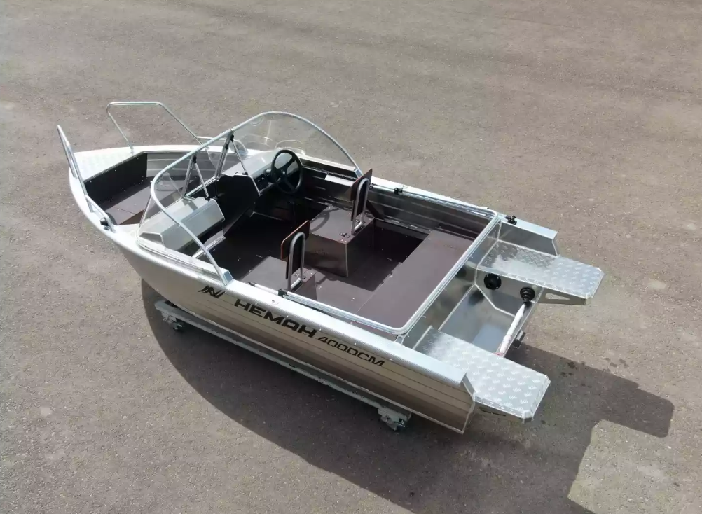 Алюминиевая лодка  Неман-400 DCM NEW в Северске