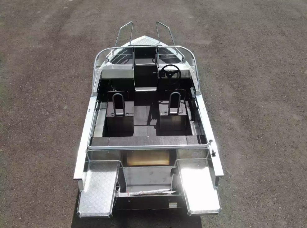 Алюминиевая лодка  Неман-400 DCM NEW в Северске