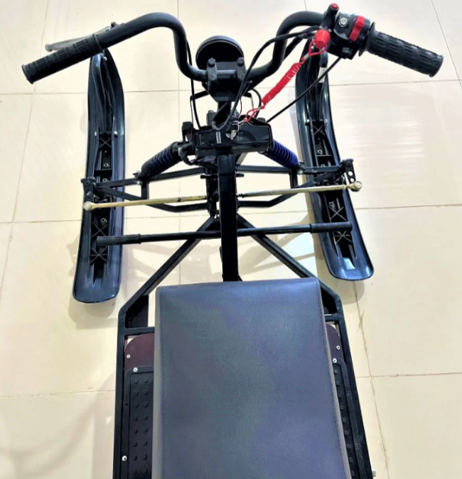 Мотобуксировщик ЕНОТ 4М в Северске