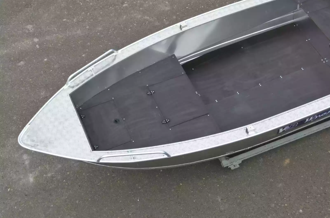 Алюминиевая лодка  Wyatboat-430М FISH в Северске