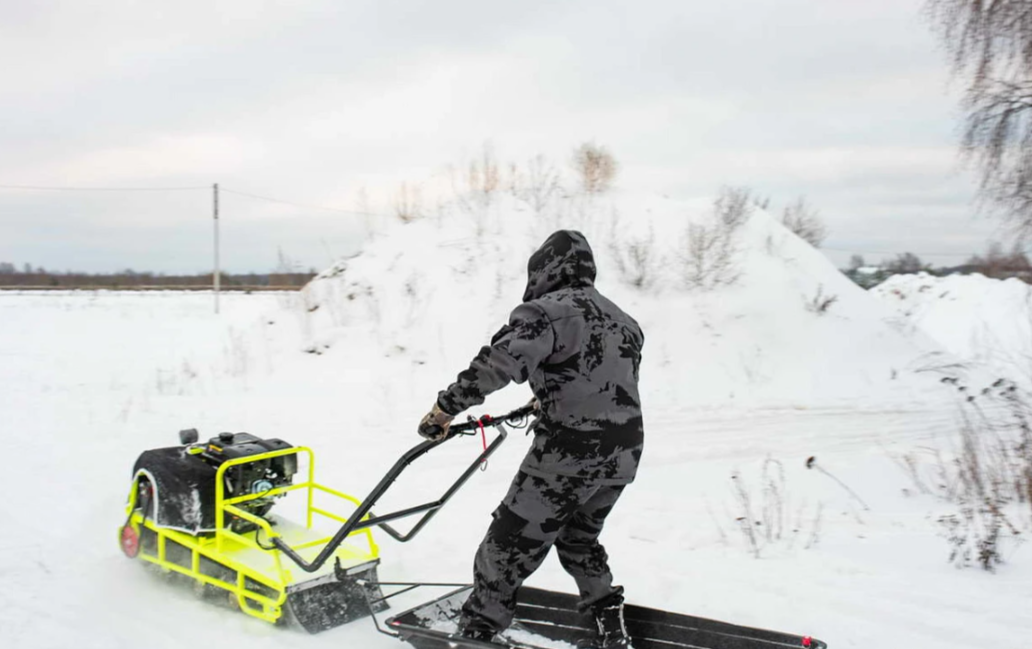 Мотобуксировщик Бурлак ХОЗЯИН-1 (капот ткань) в Северске