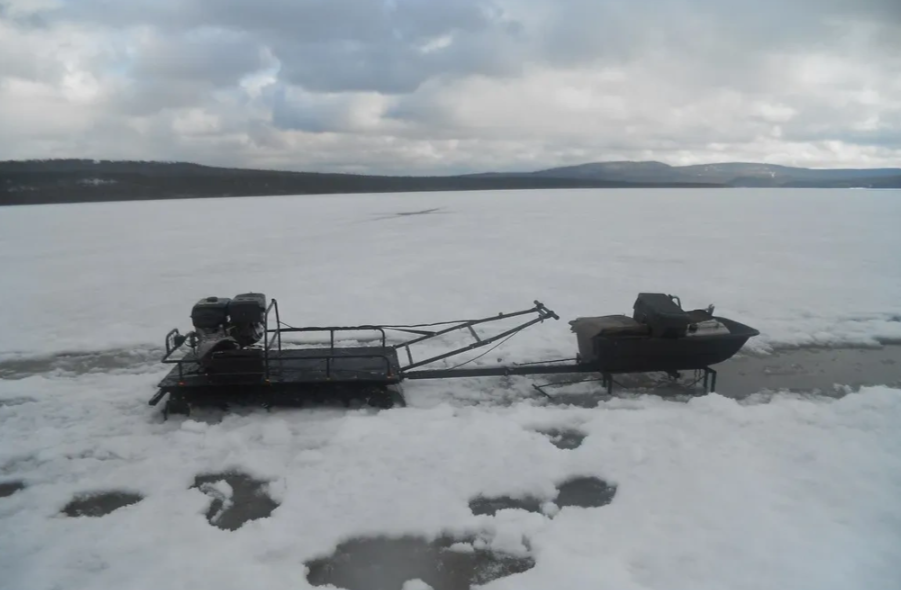 Мотобуксировщик AhtaR L 9 в Северске