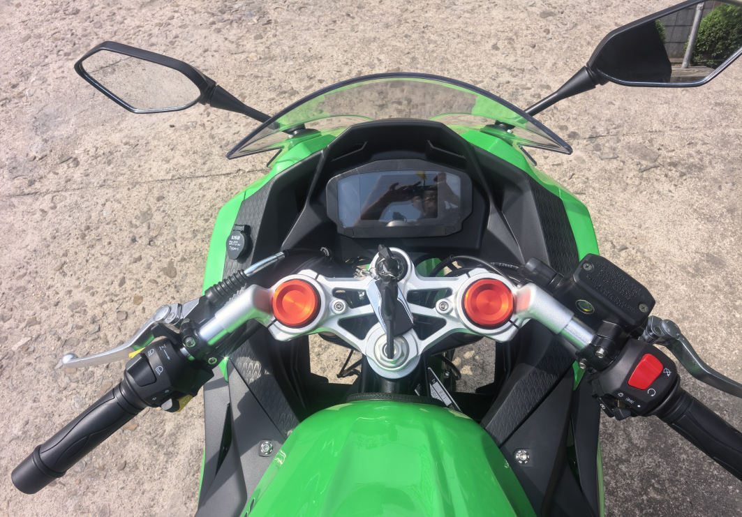 Мотоцикл TMBK Ninja 400cc в Северске