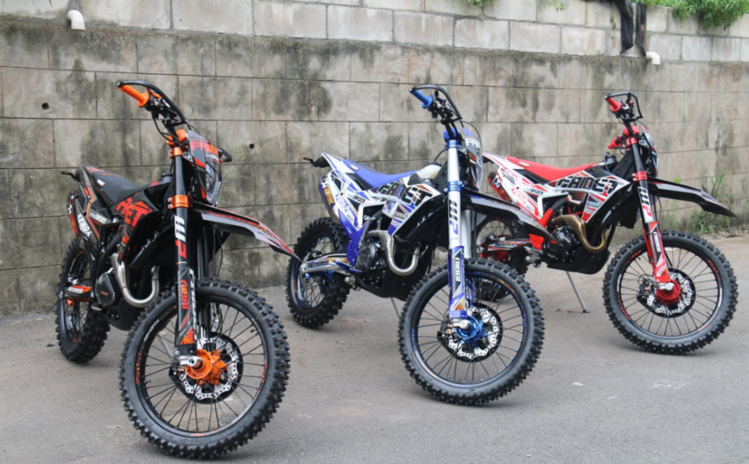 Кроссовый мотоцикл FAIDET NC300S ULTRA WP в Северске