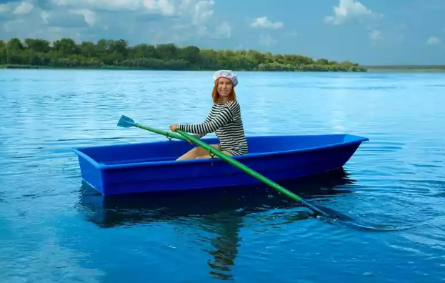 Стеклопластиковая лодка Малютка в Северске