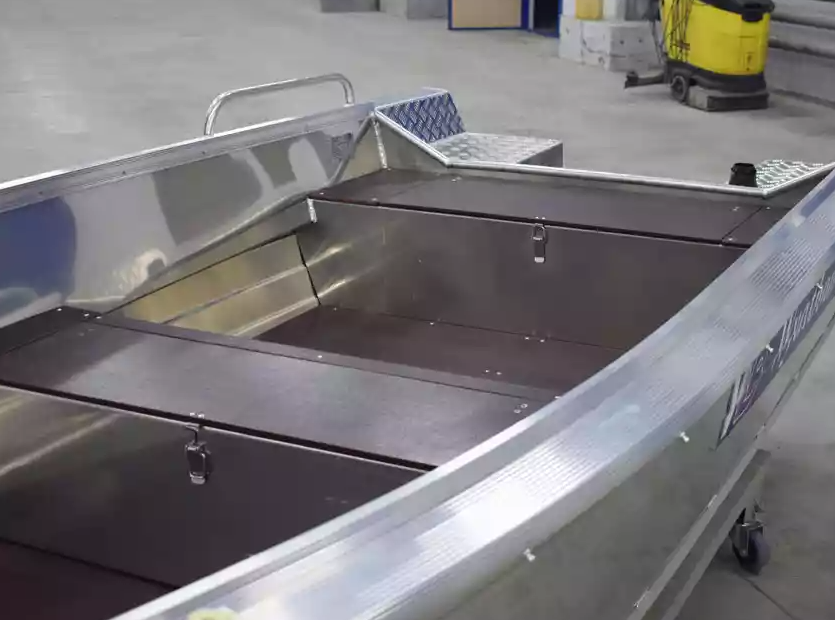 Алюминиевая лодка  Wyatboat-430 Р в Северске