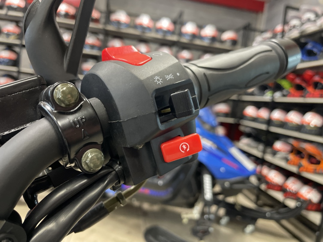 Мопед PROMAX CB150R (49) в Северске