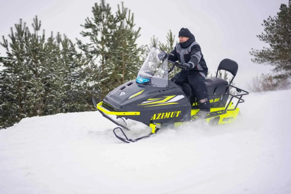 Миниснегоход Бурлак Азимут 24 л.с. , эл.запуск, реверс, тормоз гидравл, капот черный в Северске