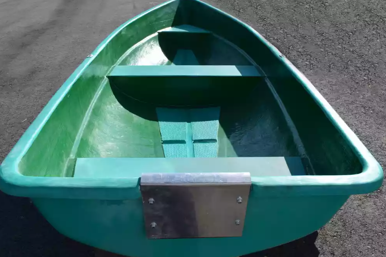 Стеклопластиковая Лодка Голавль в Северске