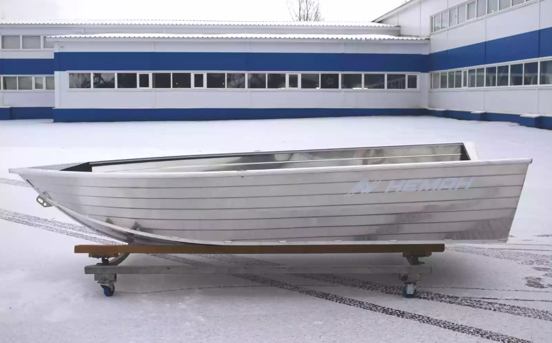 Алюминиевая лодка Неман-400 в Северске