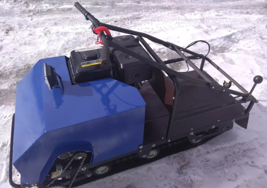 Мотобуксировщик AhtaR ЗИМА с реверсом (задний ход) в Северске