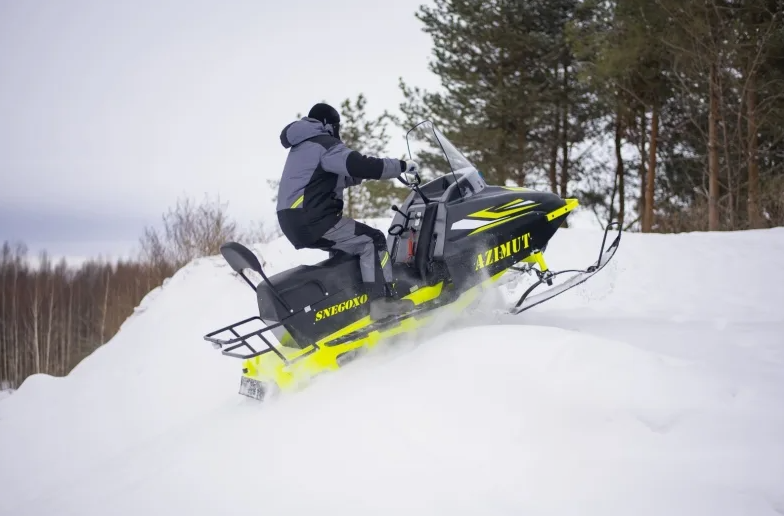 Миниснегоход Бурлак Азимут 20 л.с.  Б/У в Северске