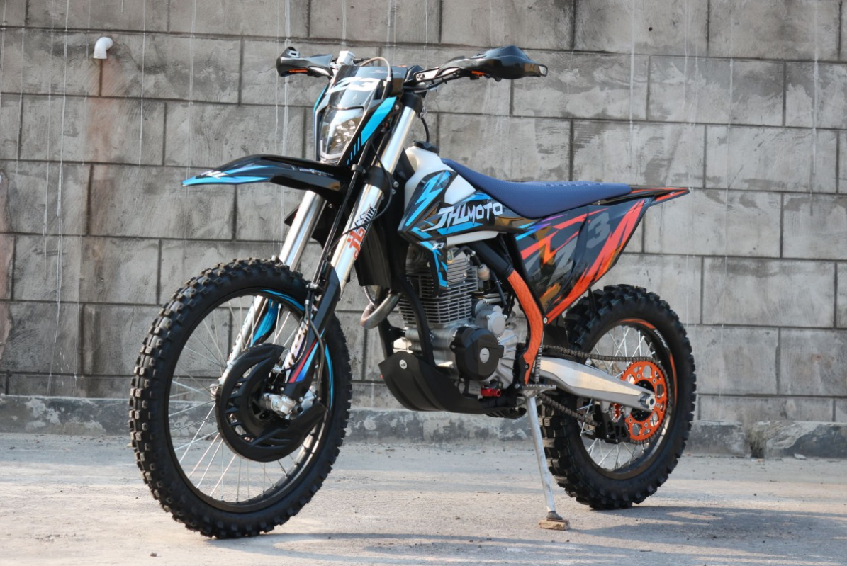 Мотоцикл JHLMOTO JHL Z3 CB250 (172FMM-3A) в Северске