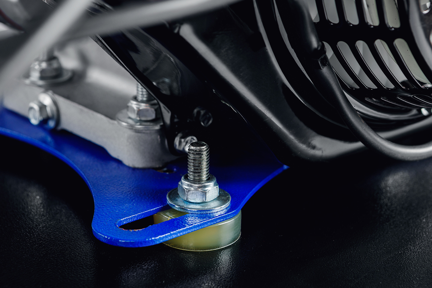 МОТОБУКСИРОВЩИК IKUDZO LONG 2.0 1700/500 EKR19 в Северске