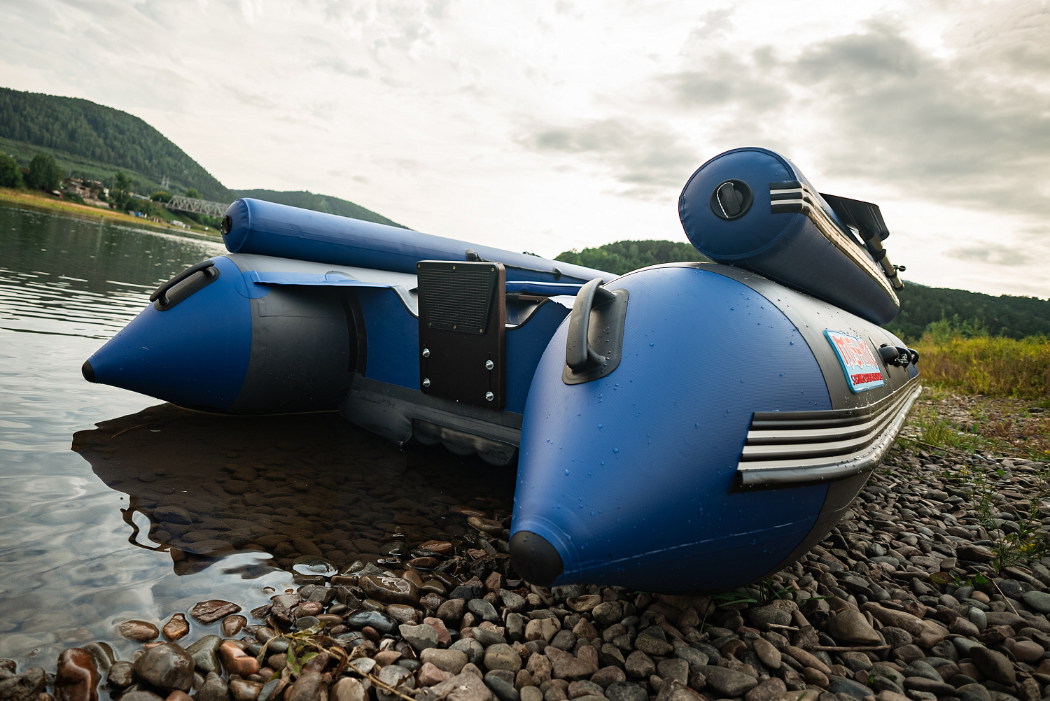 Лодка MISHIMO RIVER FJET PRO 430  под водомет в Северске