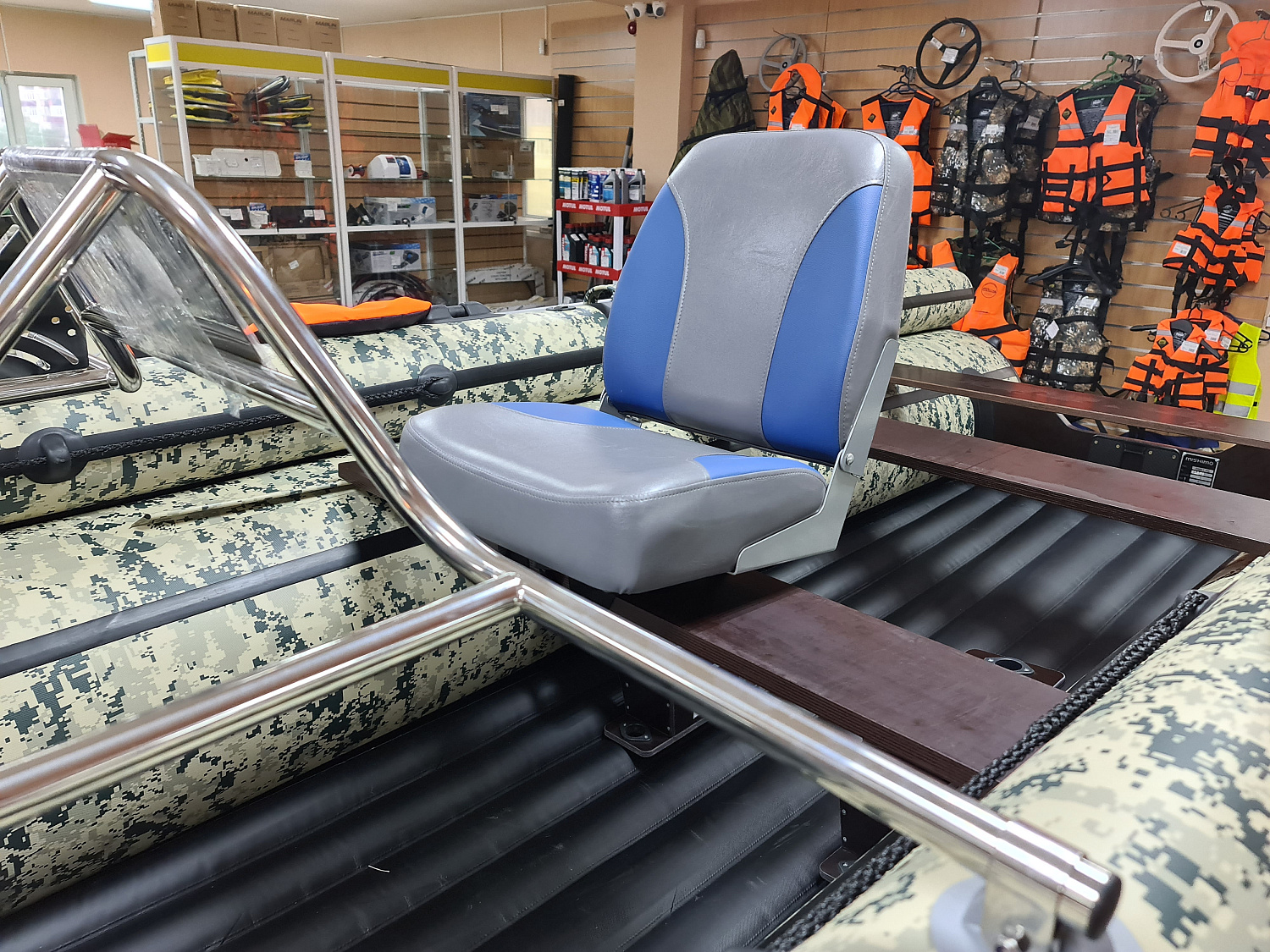 КРЕСЛО МЯГКОЕ РАСКЛАДНОЕ С ПОВОРОТНЫМ МЕХАНИЗМОМ ДЛЯ ЛОДОК в Северске