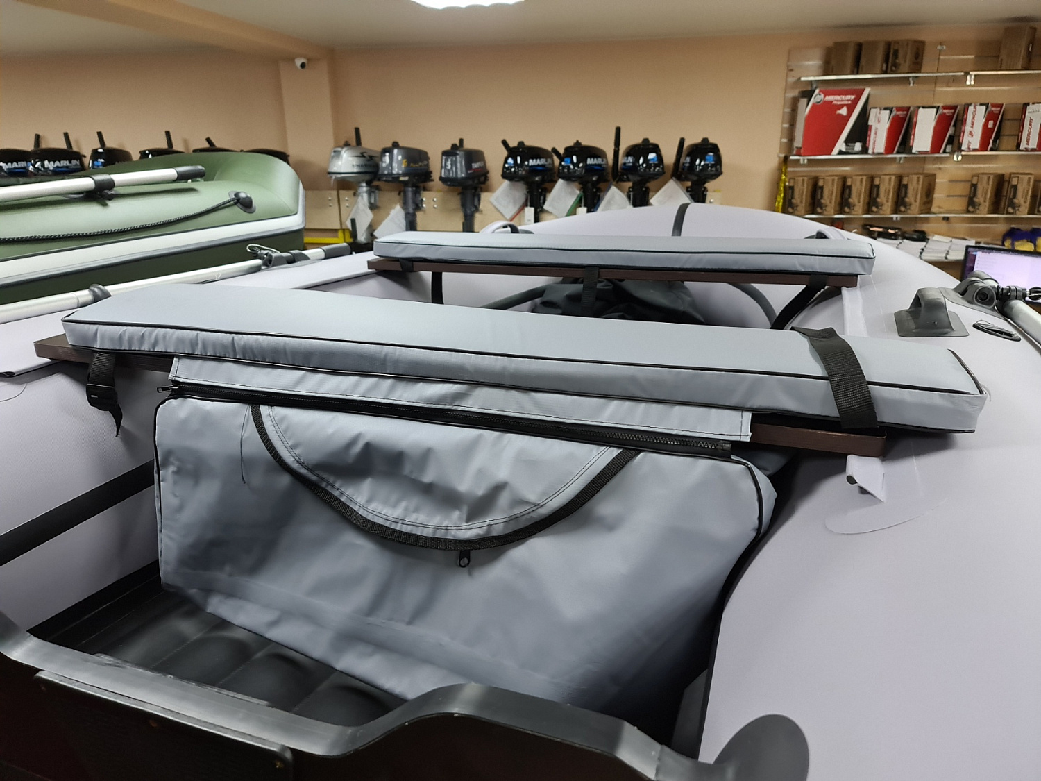 КОМПЛЕКТ МЯГКИХ НАКЛАДОК С СУМКОЙ ДЛЯ ЛОДОК 90Х20 СЕРЫЙ в Северске