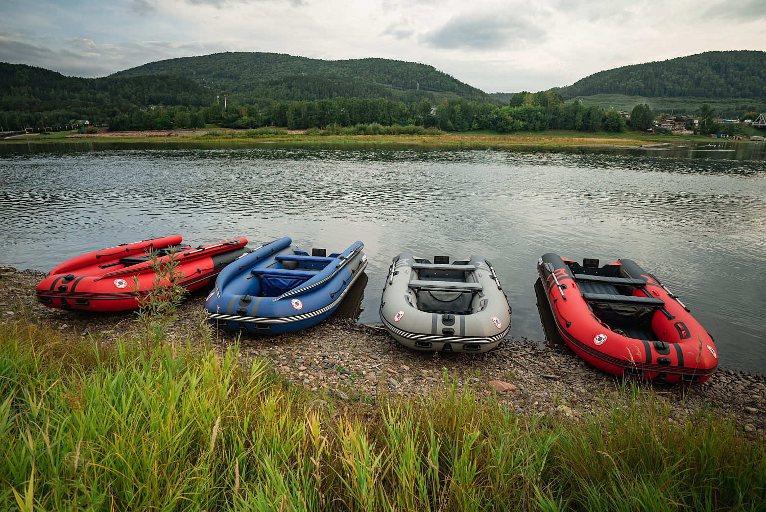 Лодка MISHIMO RIVER FJET PRO 430  под водомет в Северске