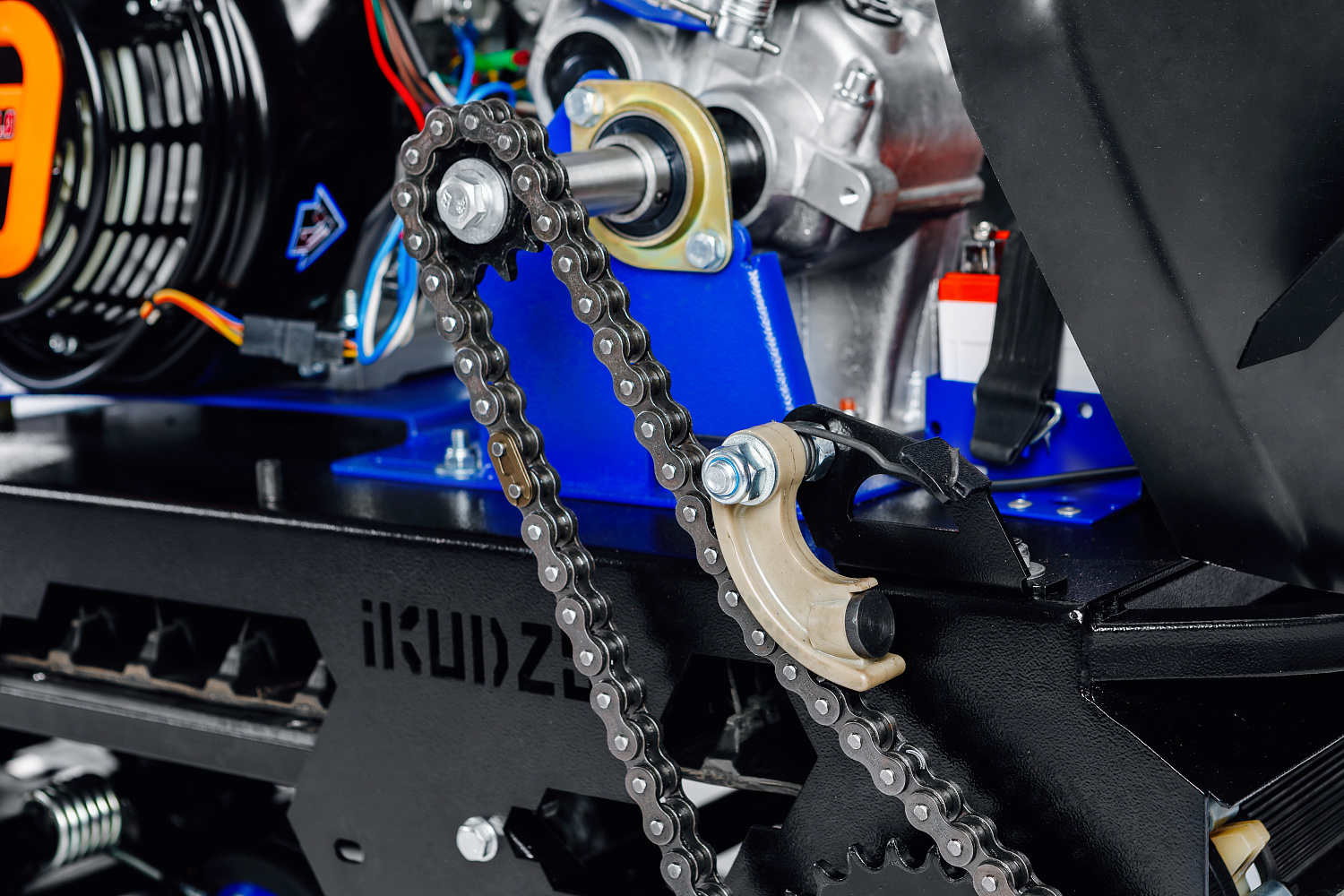 МОТОБУКСИРОВЩИК IKUDZO LONG 2.0 1700/500 EKR19 в Северске