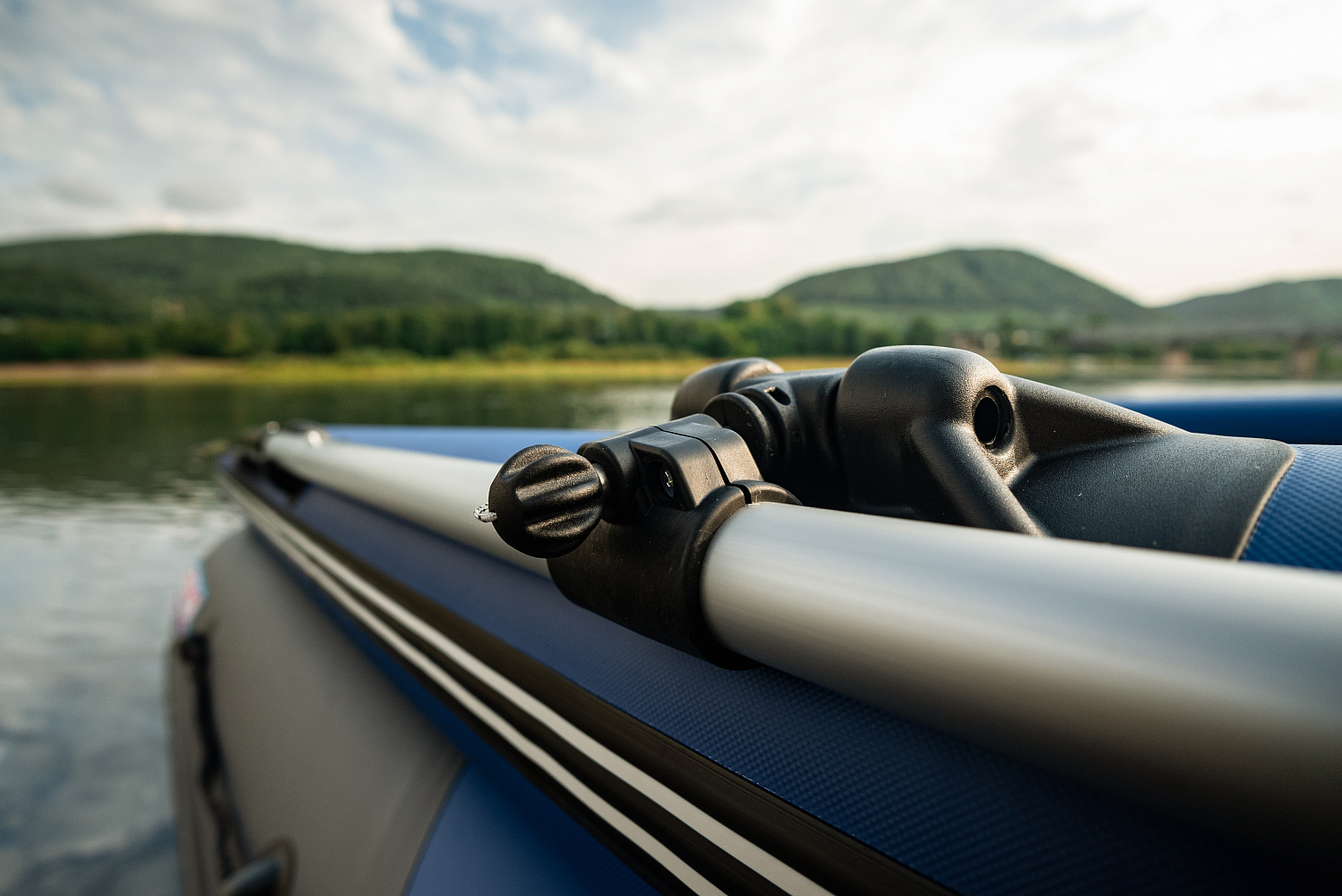 Лодка MISHIMO RIVER FJET PRO 430  под водомет в Северске