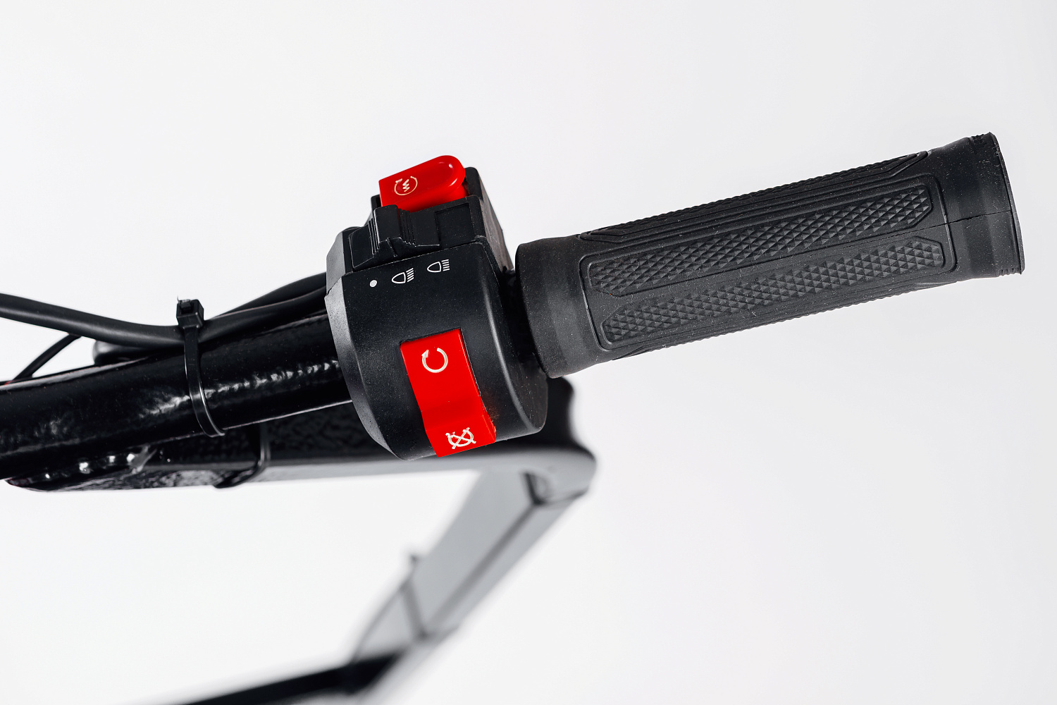 МОТОБУКСИРОВЩИК IKUDZO LONG 2.0 1700/500 EKR19 в Северске