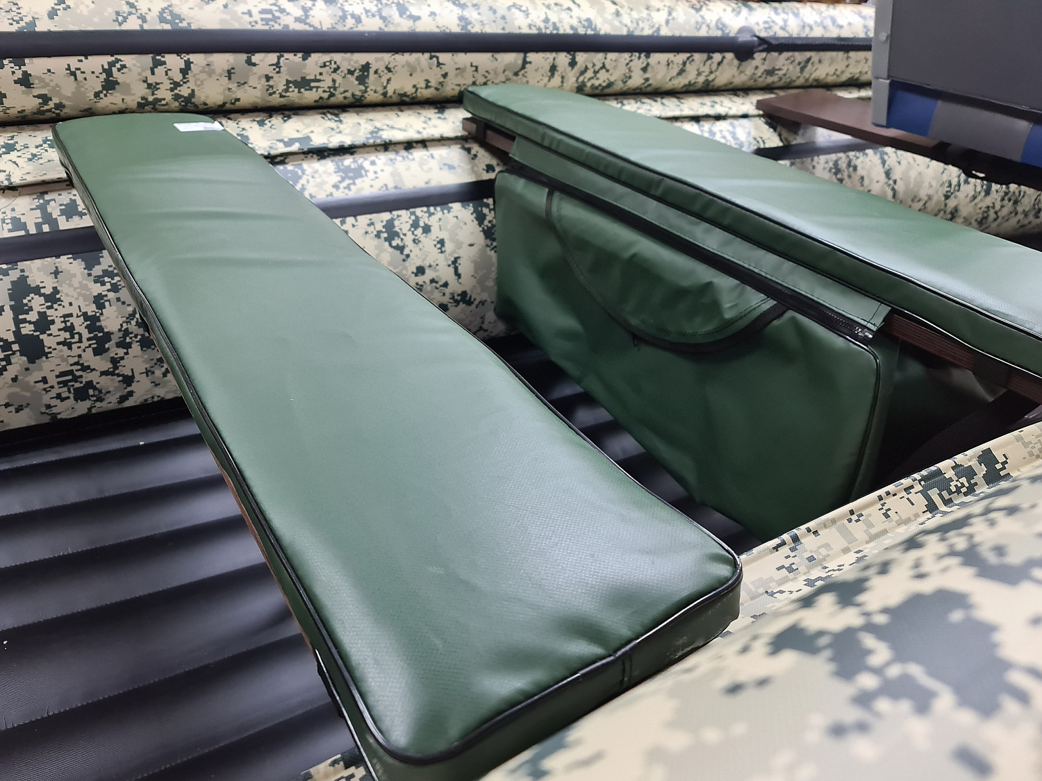 КОМПЛЕКТ МЯГКИХ НАКЛАДОК С СУМКОЙ ДЛЯ ЛОДОК 80Х20 ЗЕЛЕНЫЙ в Северске