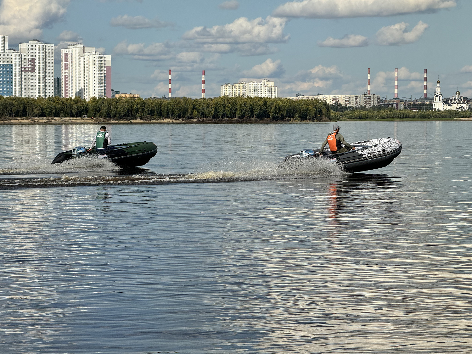 Лодка MISHIMO BIG FLOOR 440 в Северске